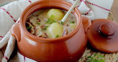 Рецепт Мясного жаркого в соусе из сливок и белого вина