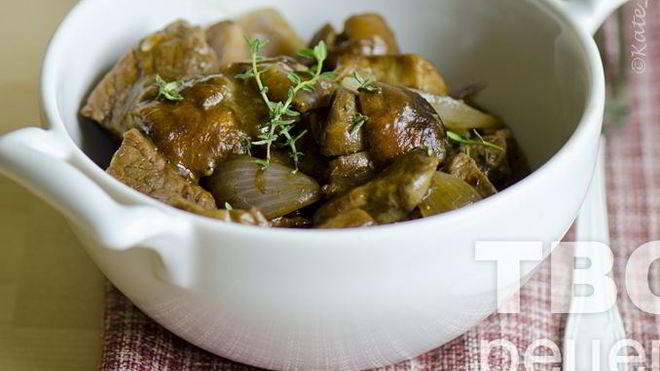 Рецепт жаркого из говядины с белыми грибами