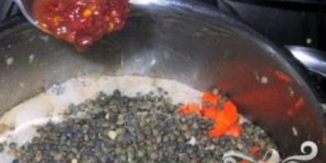 Рецепт жаркого из говядины с чечевицей и красным вином