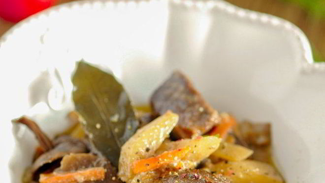 Рецепт жаркого из говядины с грибами