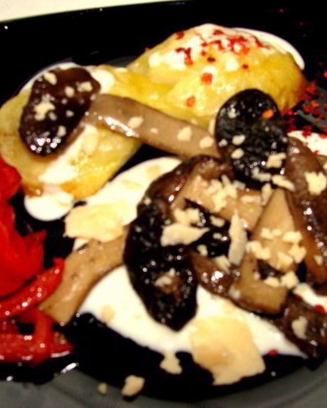 Рецепт жаркого из грибов с паприкой и сыром джюгас