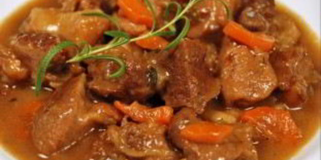 Рецепт жаркого под соусом