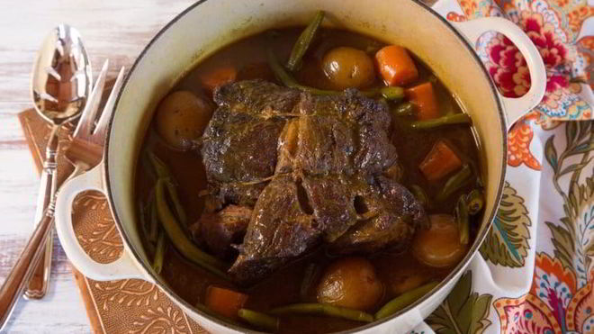 Рецепт жаркого с говядиной, картофелем и фасолью