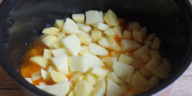 Рецепт жаркого в мультиварке из свинины с картошкой