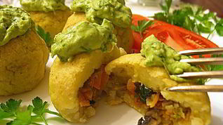 Рецепт Картофельных зраз с грибами, запеченные в духовке с луковым соусом без муки