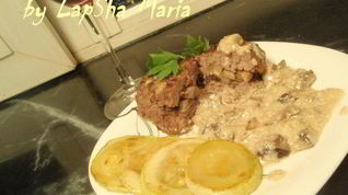 Рецепт Зраз с лесными грибами под соусом