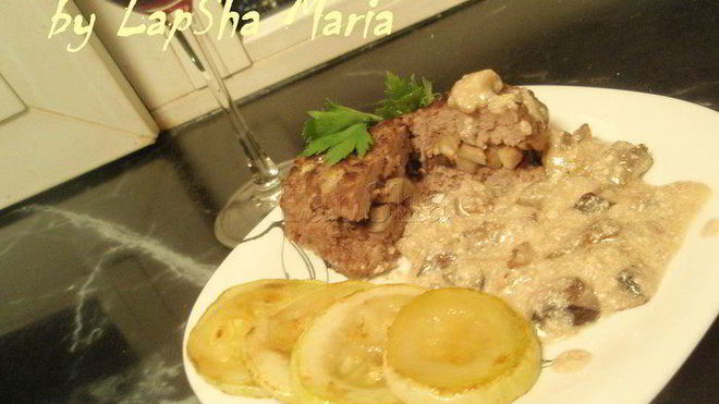 Рецепт зраз с лесными грибами под соусом