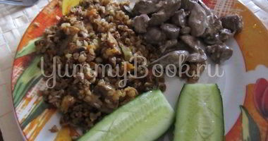 Рецепт Гречки с грибами, куриной печенью и сердцами в мультиварке