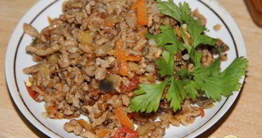 Рецепт Гречки с мясным фаршем и овощами