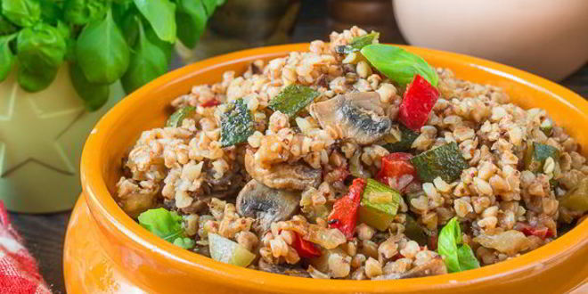 Рецепт Гречневой каши с сезонными овощами