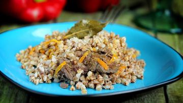 Рецепт Гречневой каши с тушенкой в мультиварке