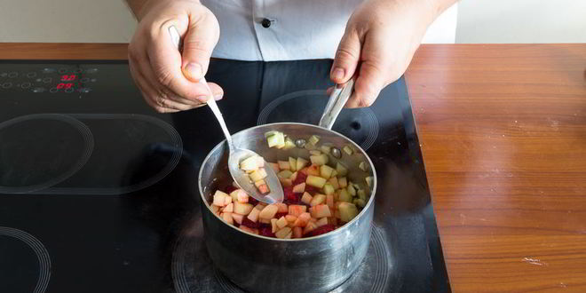 Рецепт каши из киноа на кокосовых сливках с ягодами