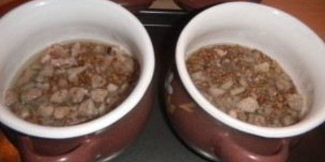 Рецепт каши в горшочке со свининой