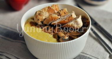 Рецепт Кукурузной каши с курицей и грибами