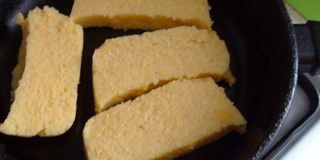 Рецепт поленты, жаренной с грибами и соусом дор блю