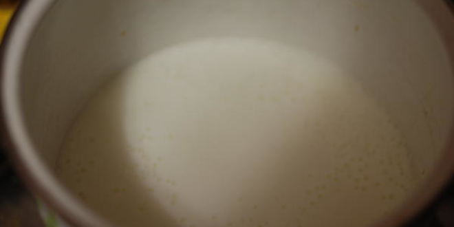 Рецепт манной каши на молоке с желтком