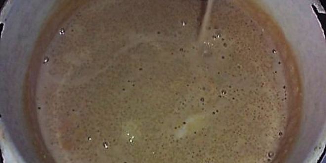 Рецепт манной каши на ряженом молоке с малиной