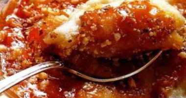 Рецепт Манной каши с карамелью и орехами