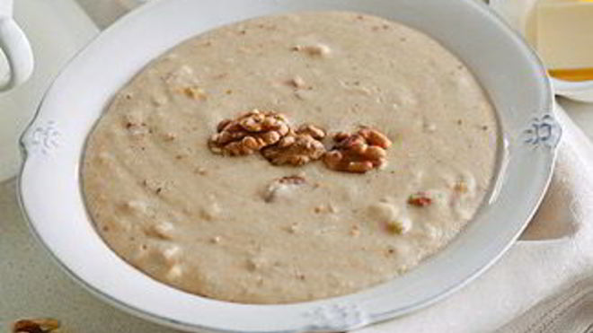 Рецепт манной каши с орехами в мультиварке