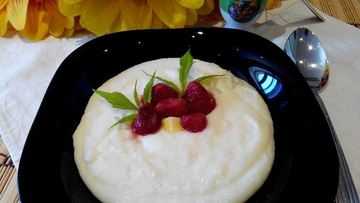 Рецепт Манной каши в мультиварке на молоке и воде