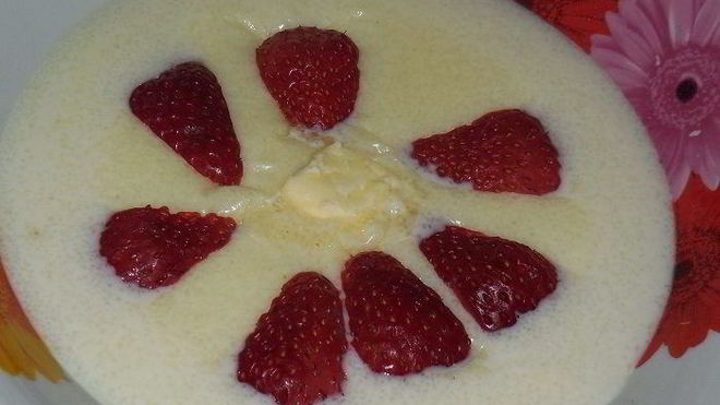 Рецепт Вкусной манной каши на молоке