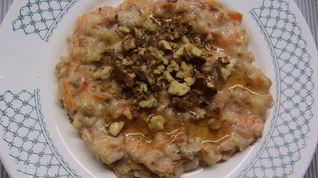 Рецепт Овсяной каши с морковью, изюмом и грецким орехом