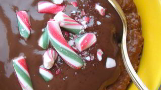 Рецепт Овсяной каши с шоколадным пудингом и мятной карамелью