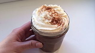 Рецепт Овсяной каши с шоколадом и взбитыми сливками