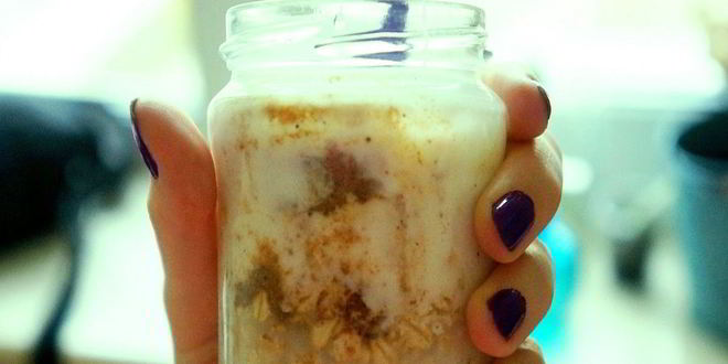 Рецепт Овсянки в банке с яблоком и карамелью