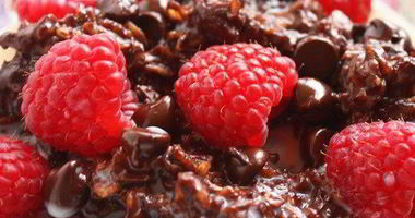 Рецепт Шоколадной овсяной каши с малиной