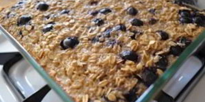 Рецепт запеченной овсянки с черникой и бананом