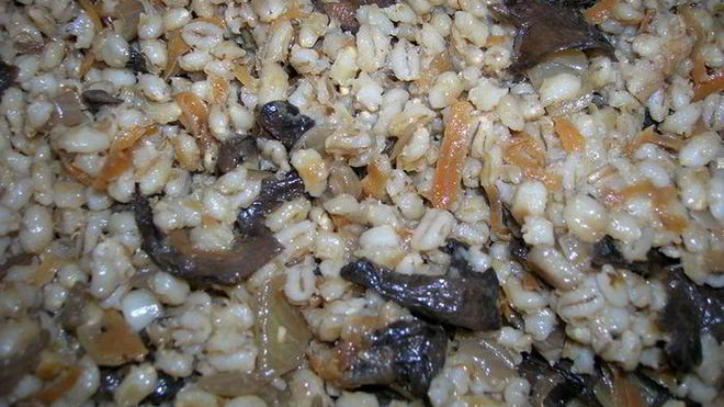 Рецепт перловки с шампиньонами, луком и морковью