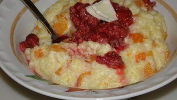 Рецепт Молочной пшенной каши с тыквой и малиной