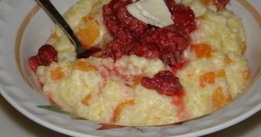 Рецепт Молочной пшенной каши с тыквой и малиной