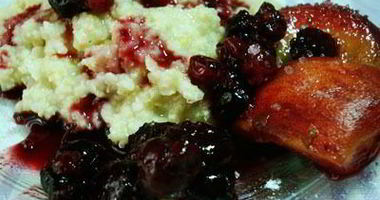 Рецепт Пшенной каши с ягодно-фруктовым соусом