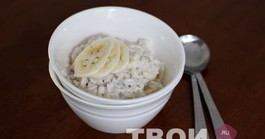 Рецепт Рисовой каши на кокосовом молоке с бананом