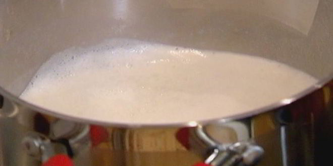 Рецепт рисовой каши со сливами и мускатным орехом