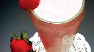 Рецепт Бананова-клубничного коктейль