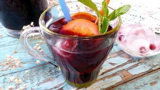Рецепт Черничного холодного чая с мятой и базиликом