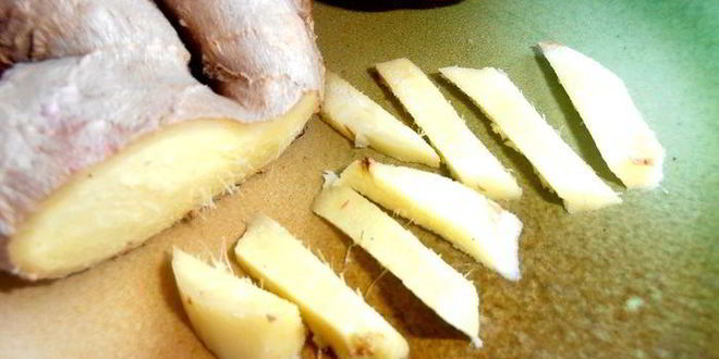 Рецепт имбирного чая с клубникой