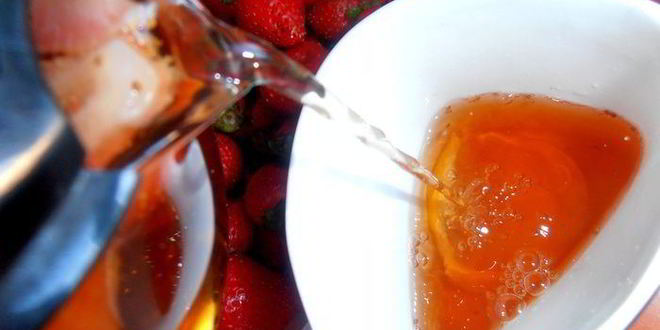 Рецепт имбирного чая с клубникой