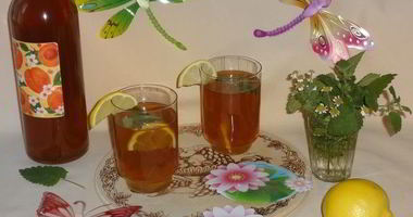 Рецепт Холодного зеленого чая с ромашкой и мелиссой