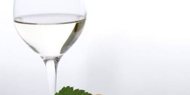 Рецепт Домашнего вина из белой смородины