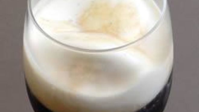 Рецепт кофе гляссе с мороженым и ирландским ликером