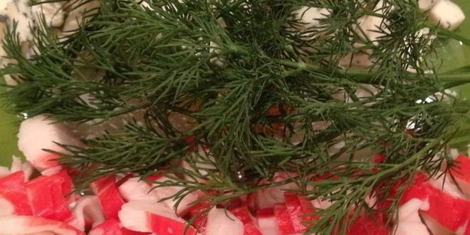 Рецепт коктейля из креветок, овощей и сыра с голубой плесенью