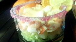 Рецепт Коктейля из морепродуктов с розовым соусом