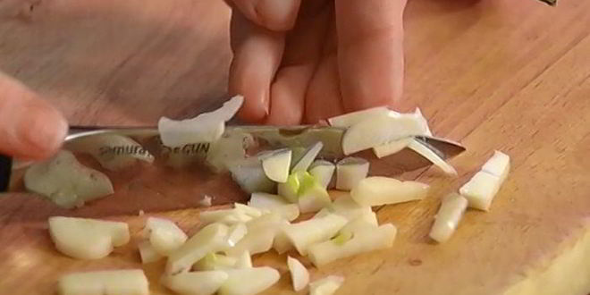 Рецепт спагетти с копченой форелью и джином