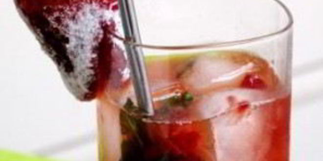 Рецепт весеннего клубничного коктейля