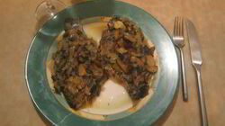 Рецепт Рыбы в сливочном масле с вином и чесноком