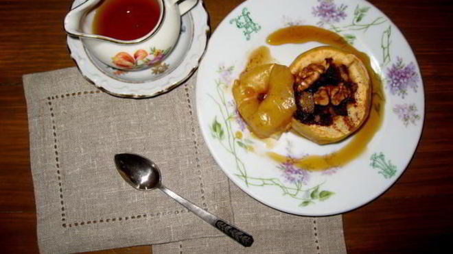 Рецепт яблока, запеченного с виски и корицей